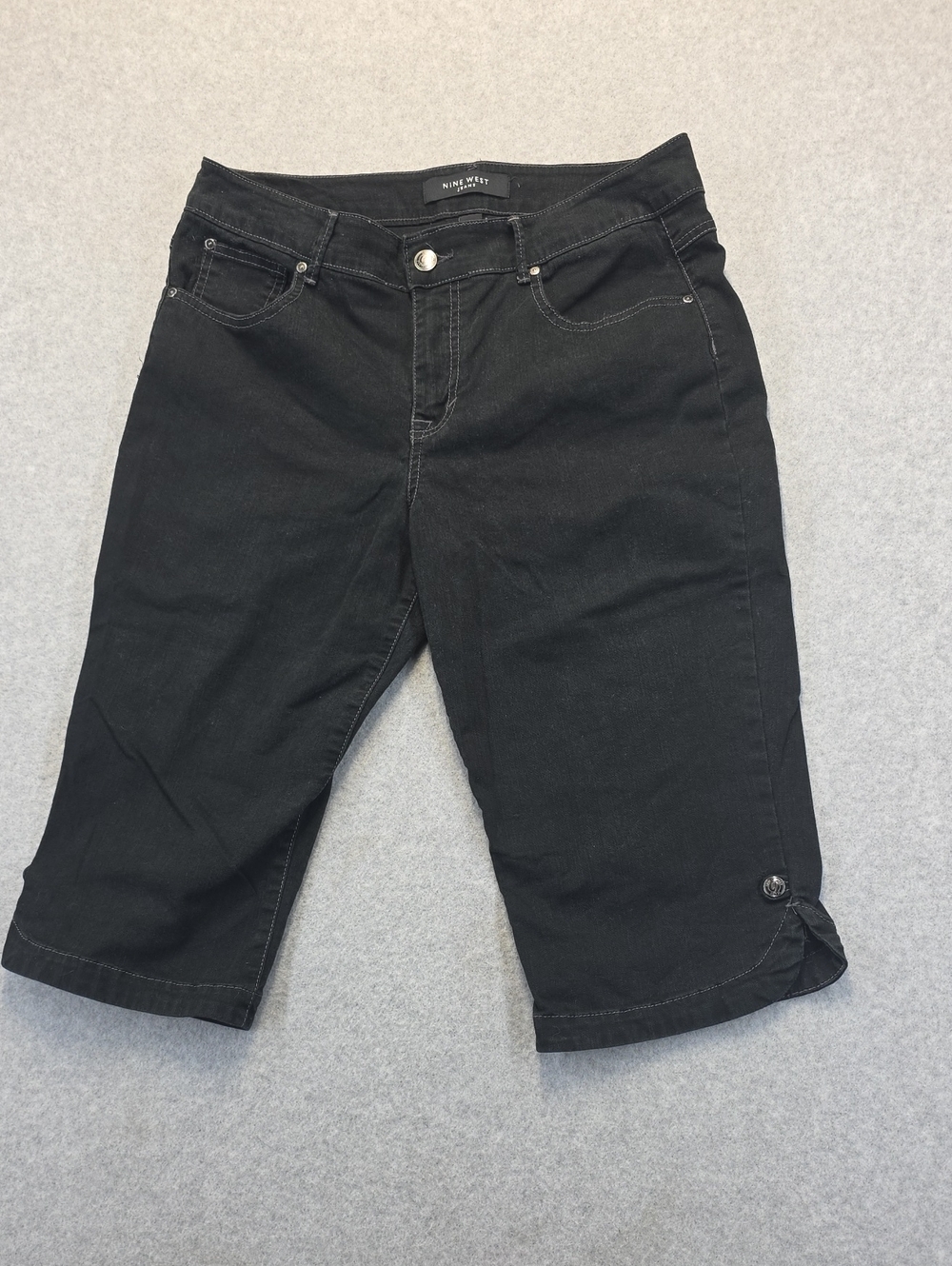 Nine West Women's Black Bermuda Shorts Size 12 Stretch Mid Rise Casual Summer Sh